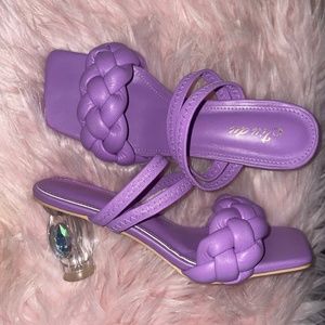 Strappy sandal